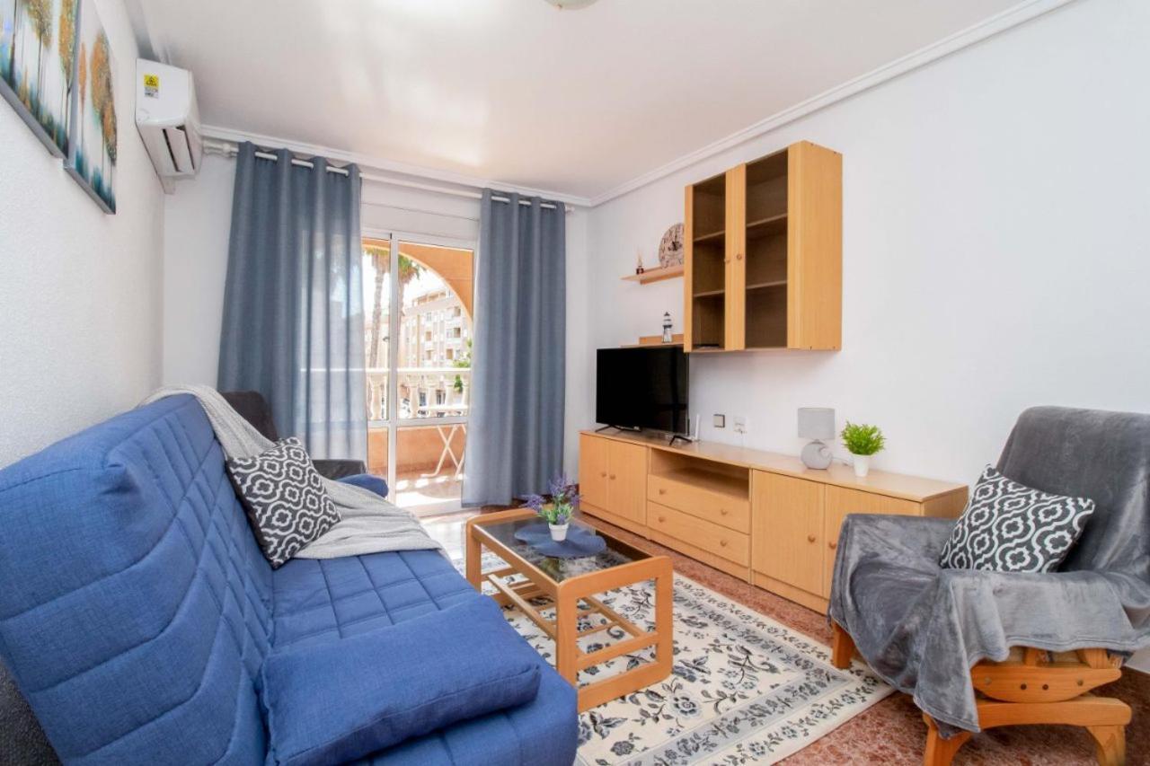 Apartamentos Villa Madrid ตอร์เรเวียคา ภายนอก รูปภาพ