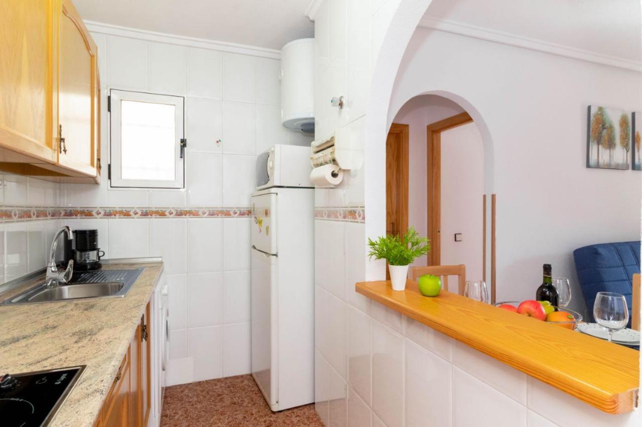 Apartamentos Villa Madrid ตอร์เรเวียคา ภายนอก รูปภาพ